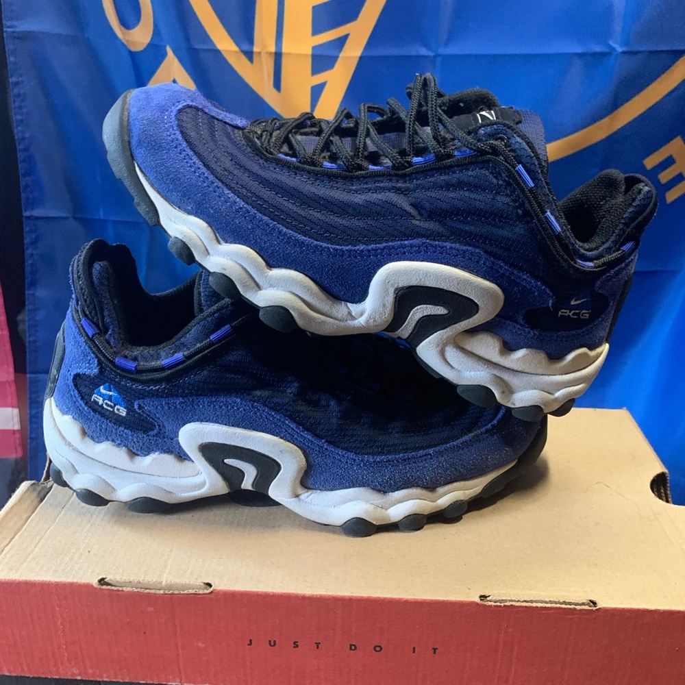 Vintage Nike Air Skarn